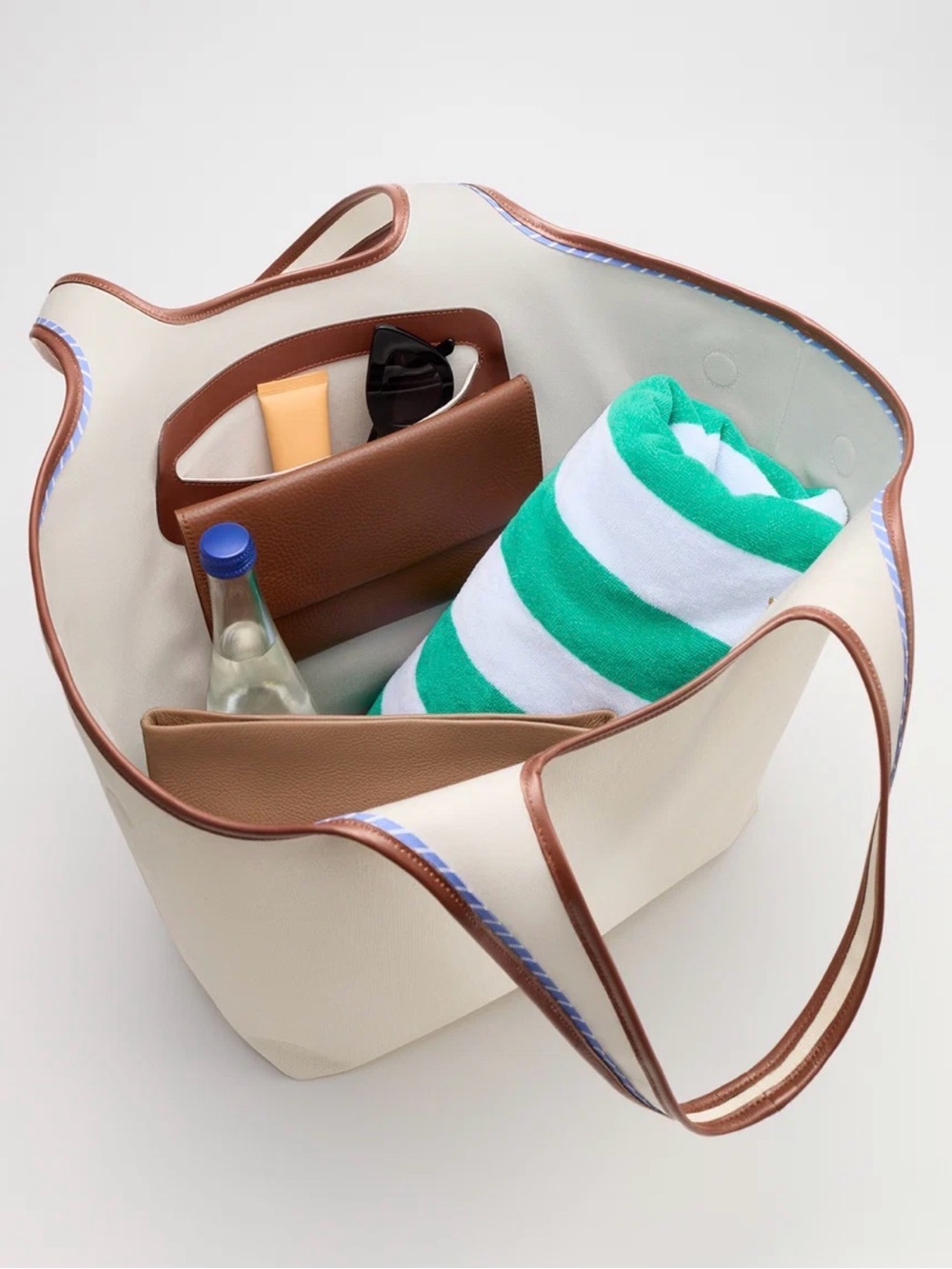 Cuyana Cream Tote with Brown Trim - Picture 3 of 7
